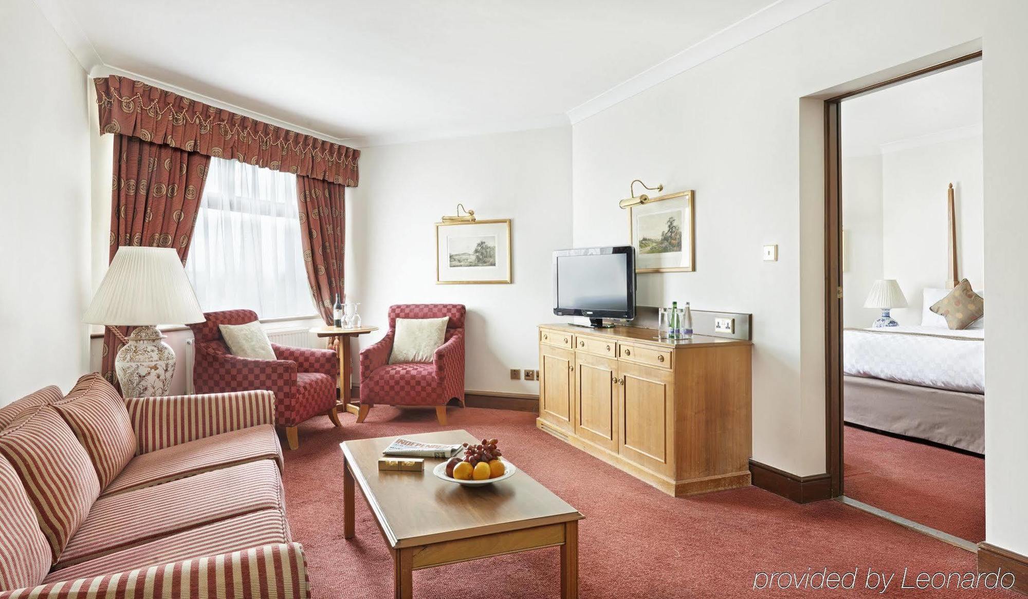 Leonardo Hotel Челтенхам Экстерьер фото